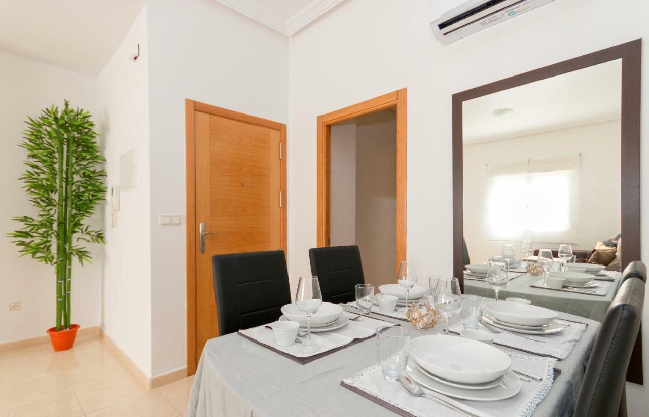 Apartmán Residential Jardin Del Pintor - La Casa Amarilla Jacarilla Exteriér fotografie